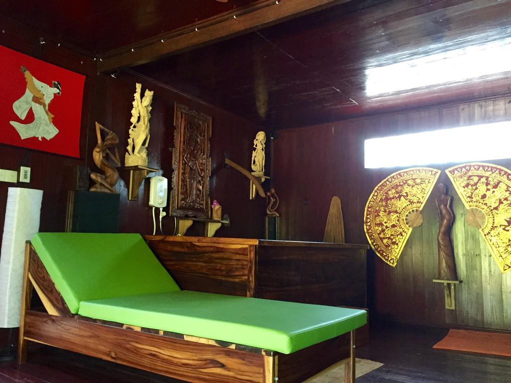 Mahogany Cottage ギリ島 エクステリア 写真