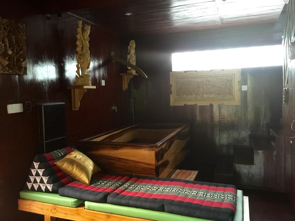 Mahogany Cottage ギリ島 部屋 写真